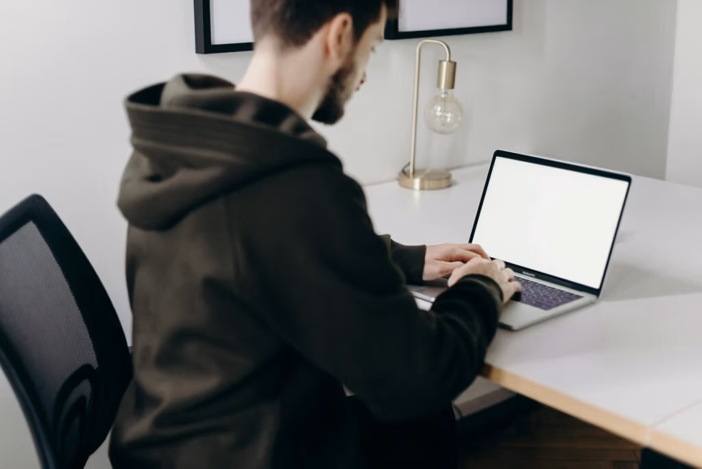 The Billion Dollar Solopreneur: How Agent AI Enables 1-Person Teams to Manage Complex Businesses in 2026