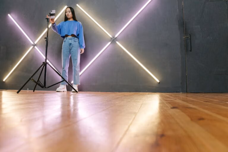 Micro-Drama and Short Series on Social: The $7.8 Billion Format that Italian Brands Are Ignoring - How to Create a Narrative Video Series on TikTok and Instagram Reels with Episodic Storytelling
