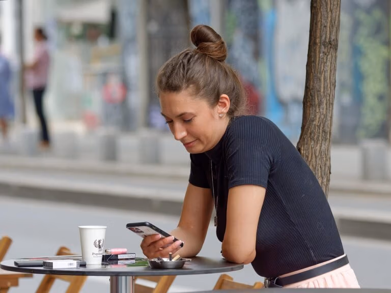 TikTok Feed Nearby in Italia: Come Funziona la Scoperta Iperlocale e Come Sfruttarlo per Ristoranti, Negozi e Attività Locali