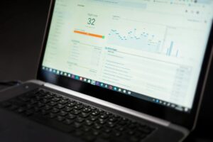Community Management 2026: Da Engagement Metrics a Intent Signals — Come Usare Social Listening AI per Anticipare Micro-Trend Prima che Diventino Viral