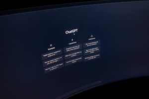 Answer Engine Optimization (AEO) Beyond AI Overviews: Posizionarsi su ChatGPT Citations, Perplexity e Google Deep Research Agent — Strategie di Citabilità per Publisher Tech Italiani