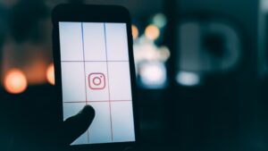 Instagram SEO 2026: Audio Keyword Tagging, Carousel Dwell Time e DM-Share Signals — Come Ottimizzare Contenuti Video per Essere Trovati su Google e Instagram Search