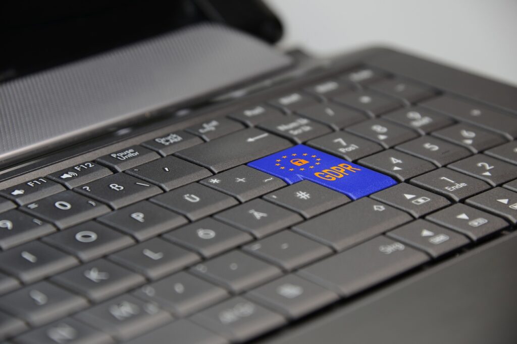 AI Act Compliance per Editori Italiani: Governance Framework, Disclosure Requirements e Liability Management — Guida Tecnica alle Regolazioni EU su AI-Generated Content e Agentic Publishing