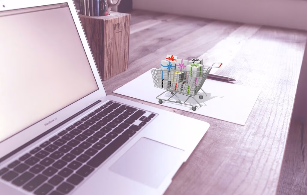 AI Agents for E-commerce: From Conversational Chatbots to Task Executors for Smart Carts and Autonomous Upselling 2026