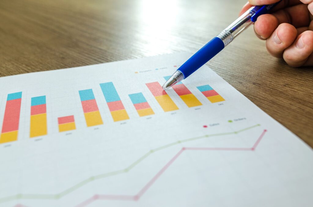 Topical Authority Decay e Content Freshness 2026: Oltre la Data di Pubblicazione — Segnali di Actualizzazione Continuativa, Revisione Strutturale e Momentum di Pubblicazione per Mantenere Posizionamento Post-Update