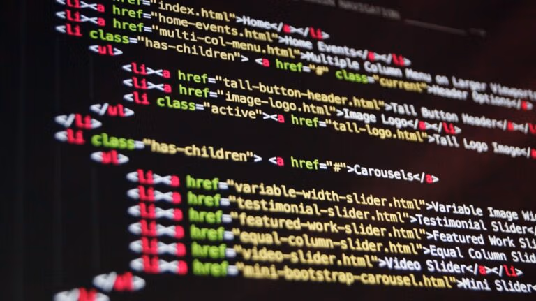 Come Implementare FAQPage Schema con Structured Data Avanzato: Guida Pratica JSON-LD, Testing e AI Overviews