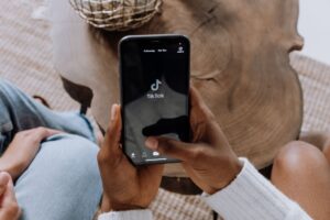 TikTok e Instagram come Motori di Ricerca Verticali 2026: Guida Tecnica Social SEO Avanzata