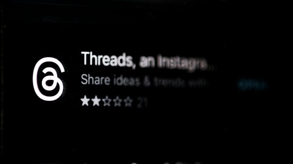 Threads Deep Reply Weighting Algorithm 2026: Topic Clustering, Community Formation e Long-Form Engagement Strategy — Come Costruire Audience Coerente