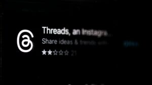 Threads Deep Reply Weighting Algorithm 2026: Topic Clustering, Community Formation e Long-Form Engagement Strategy — Come Costruire Audience Coerente